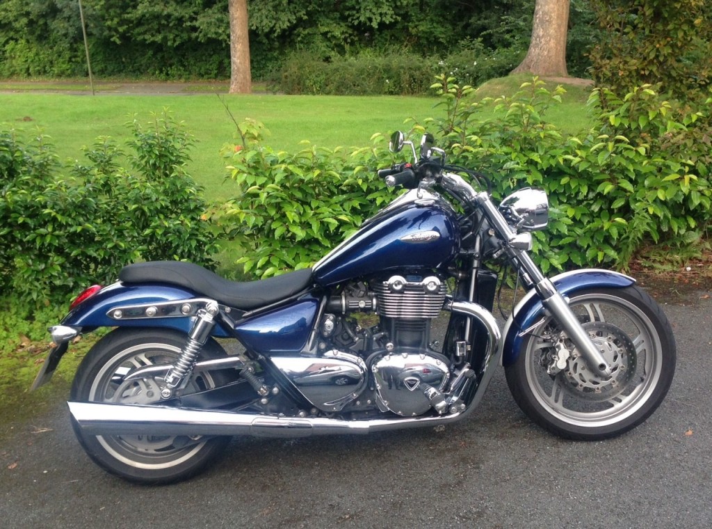 Triumph Thunderbird 1600 - Mustang Day Tripper seat fitted